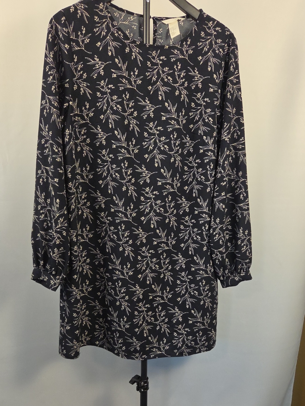 H&M Women's Navy Floral Long-Sleeve Shift Dress